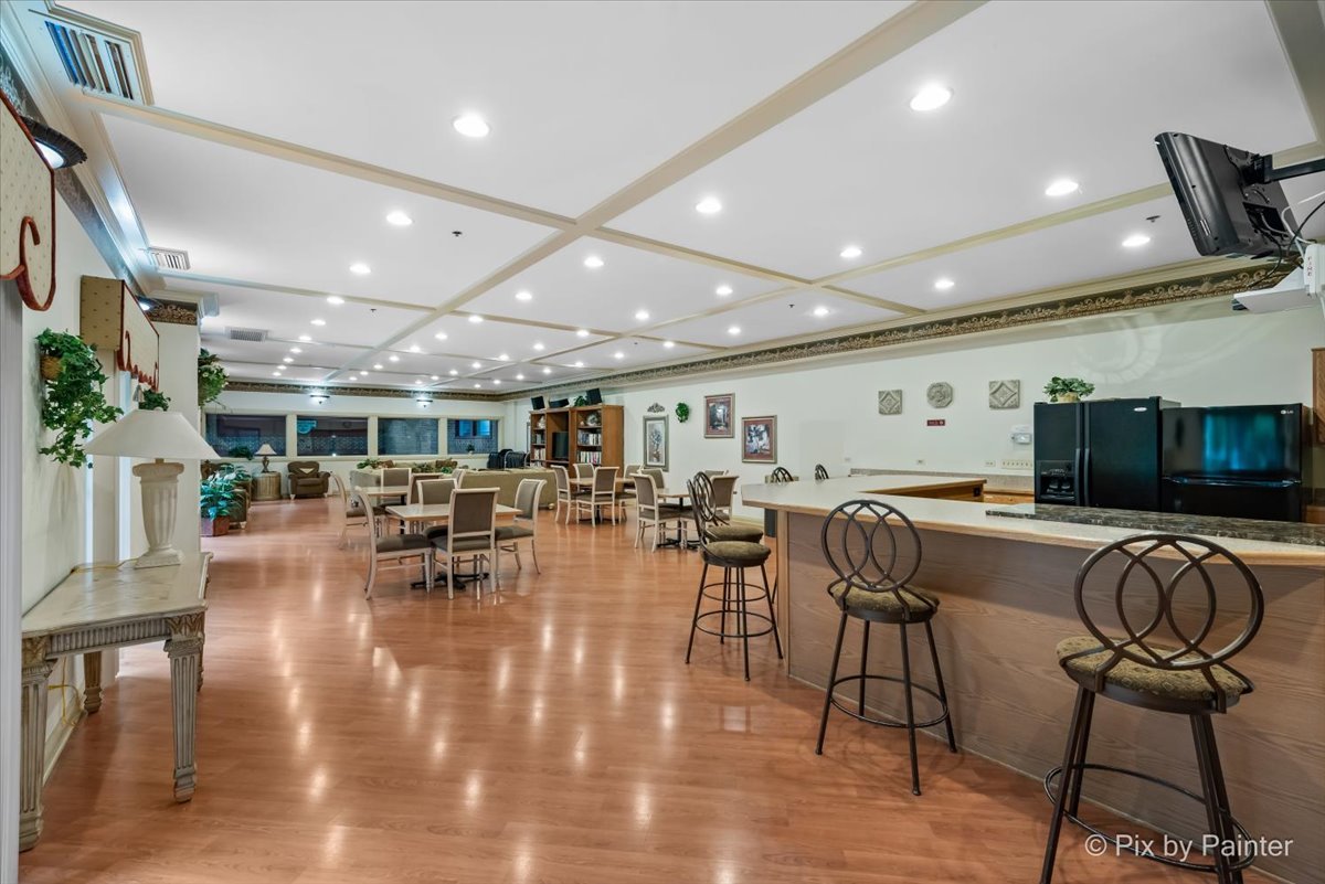 1 Bloomingdale Place Unit: 601