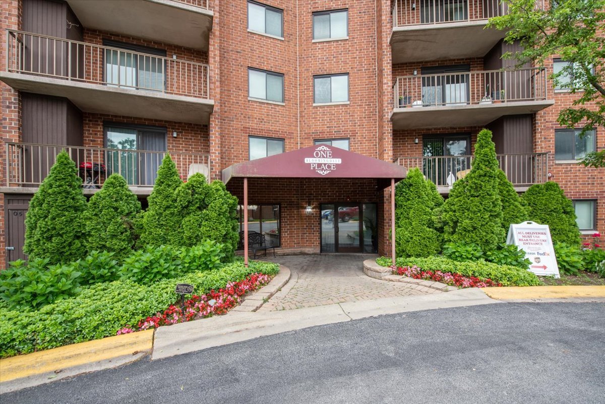 1 Bloomingdale Place Unit: 601