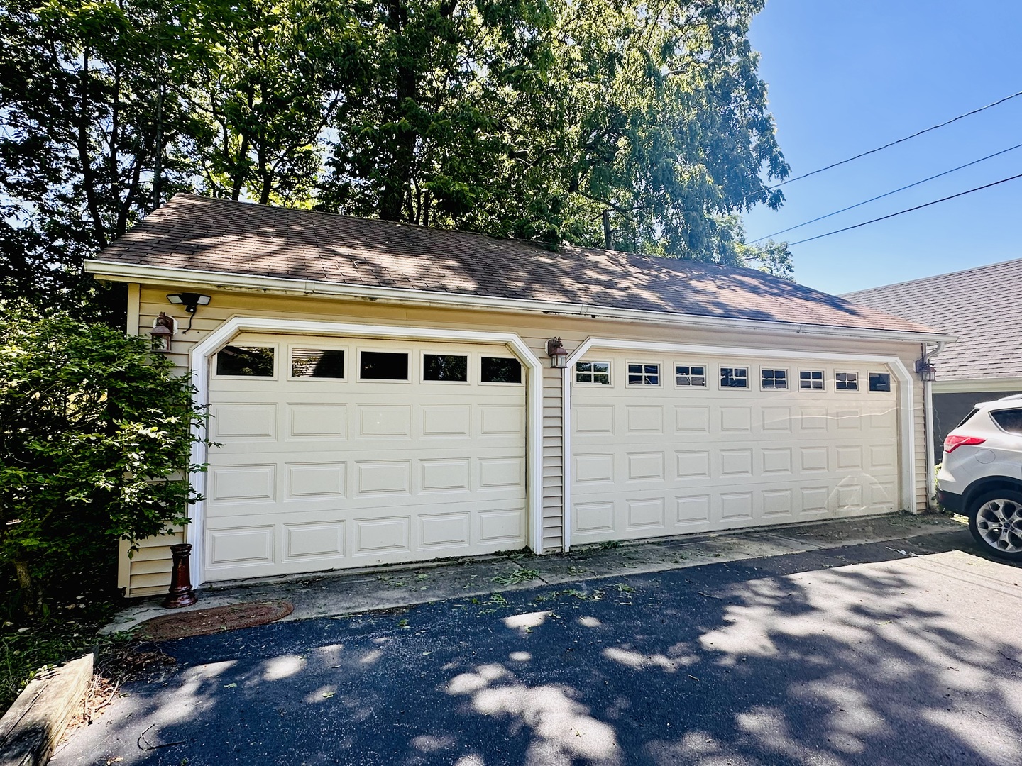 5253 Blodgett Avenue