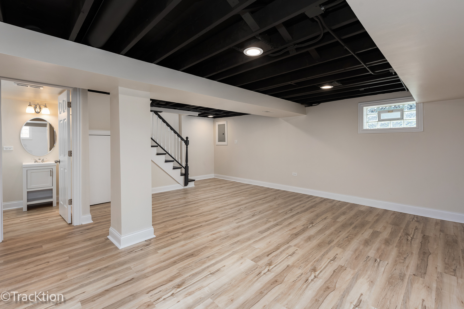 1105 W 123rd Street