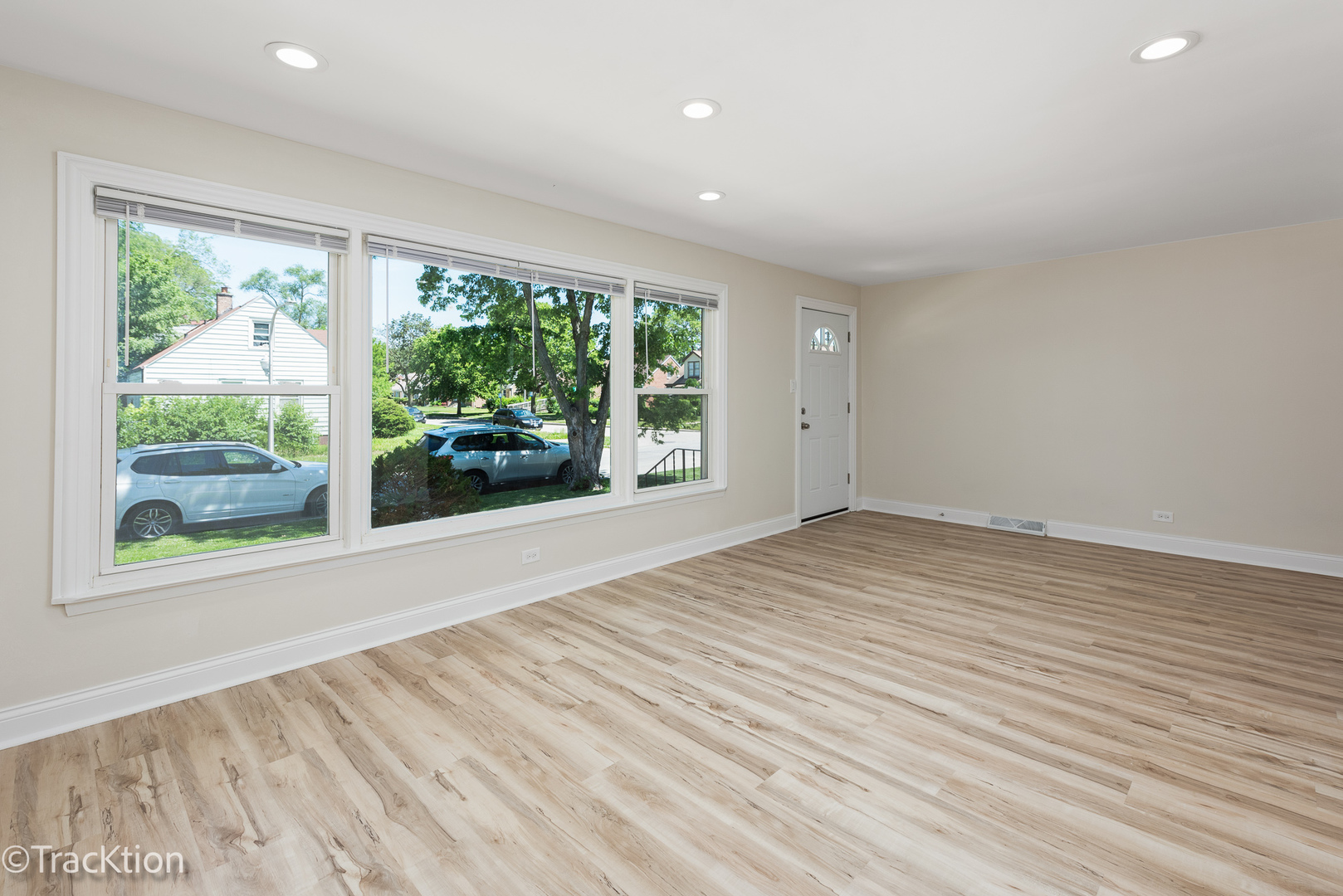 1105 W 123rd Street