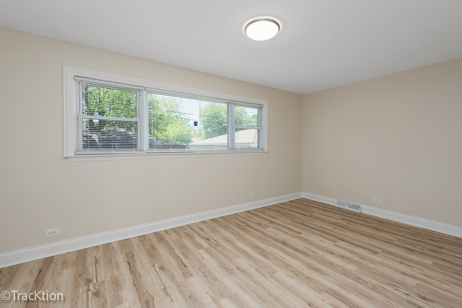 1105 W 123rd Street