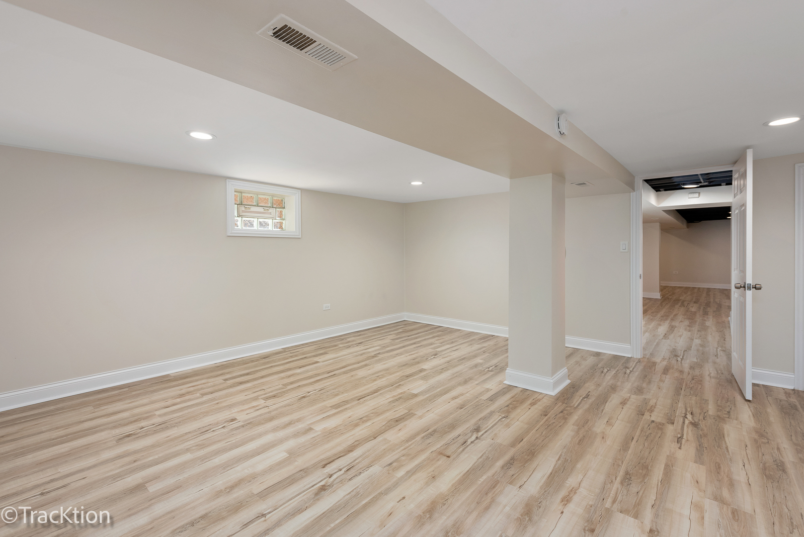 1105 W 123rd Street