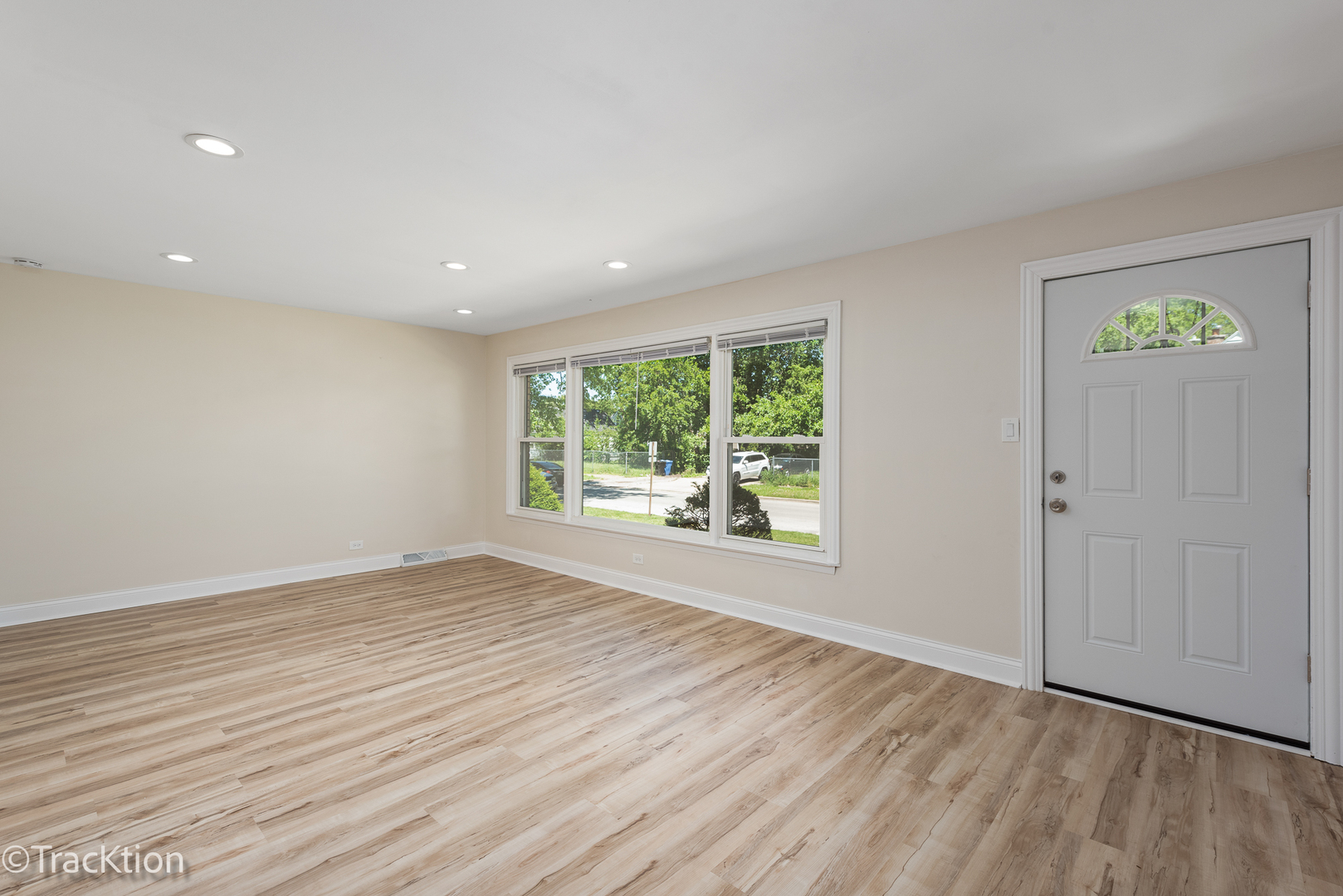 1105 W 123rd Street