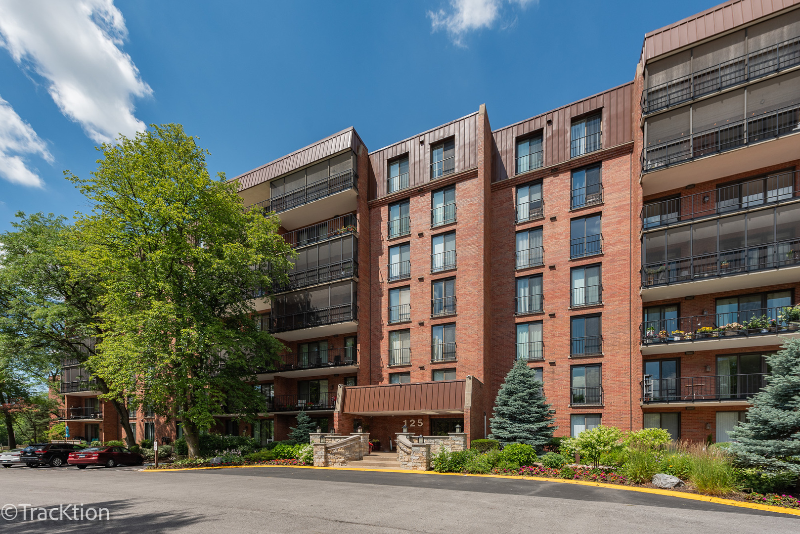 125 Acacia Circle Unit: 704E