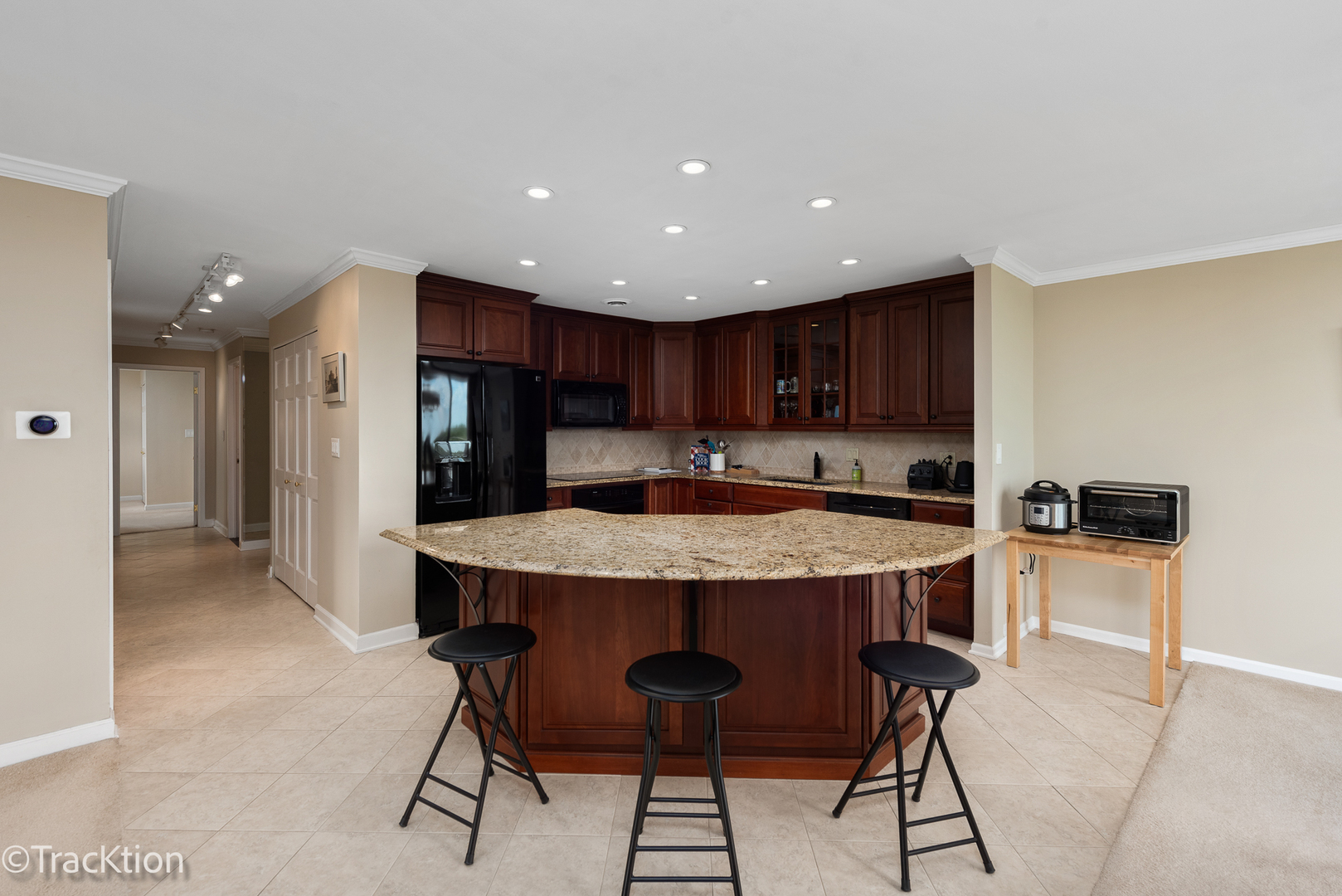 125 Acacia Circle Unit: 704E