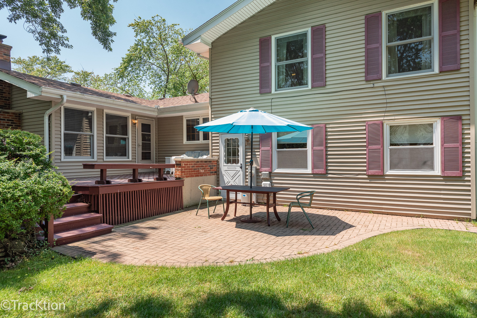2S661 Devonshire Lane