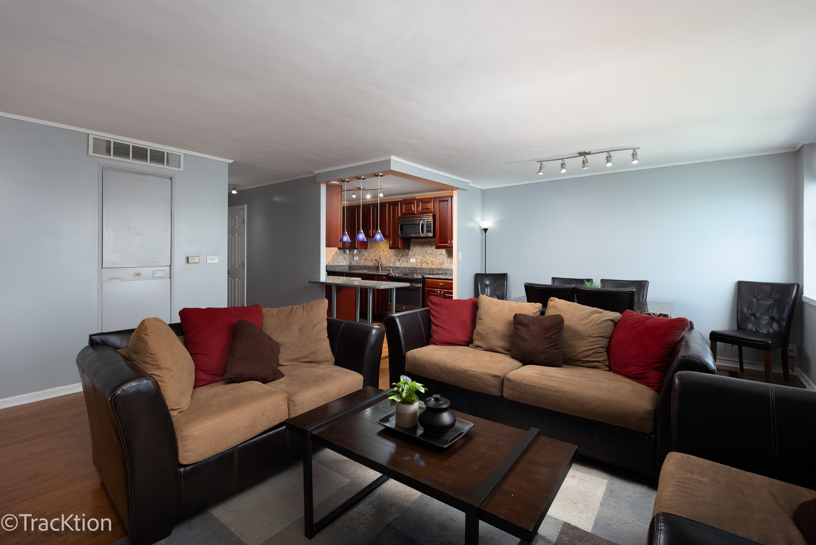6301 N SHERIDAN Road Unit: 22L
