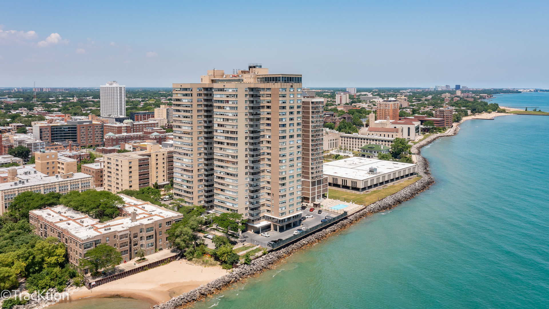 6301 N SHERIDAN Road Unit: 22L