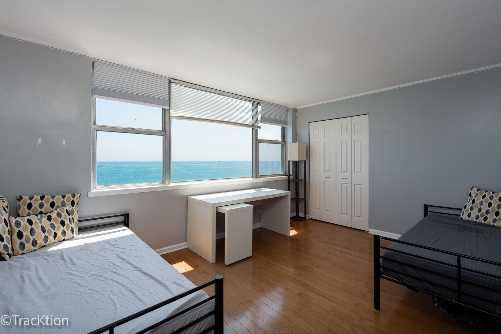 6301 N SHERIDAN Road Unit: 22L