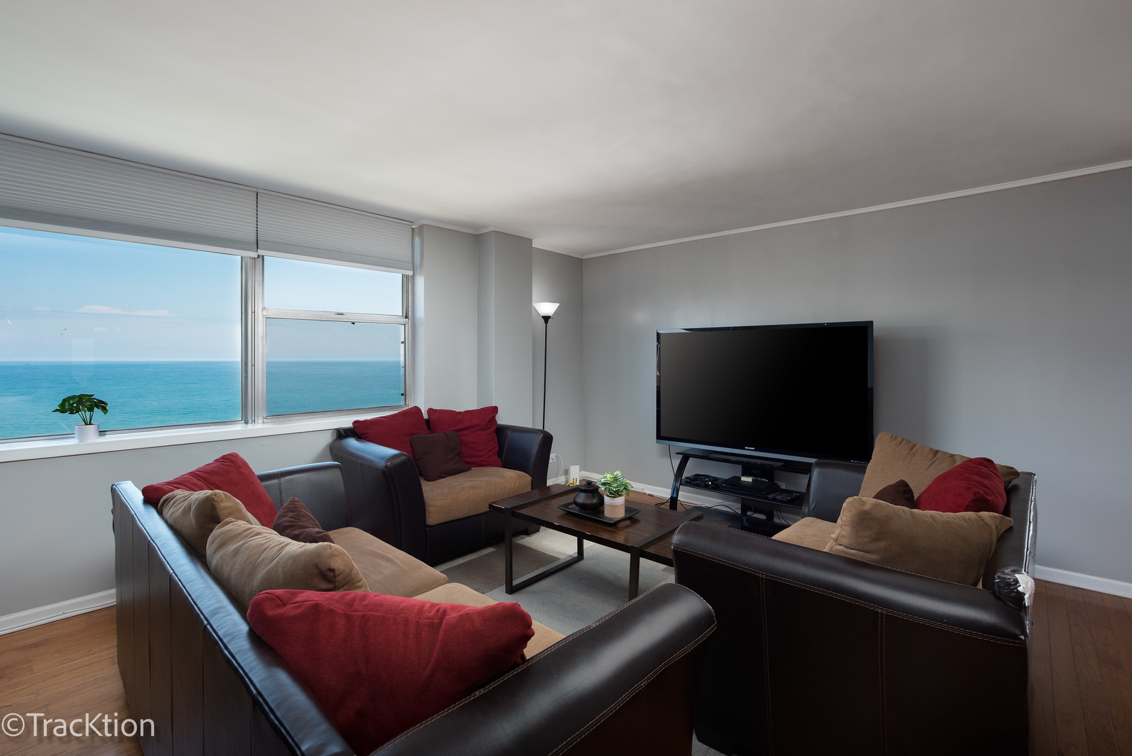 6301 N SHERIDAN Road Unit: 22L