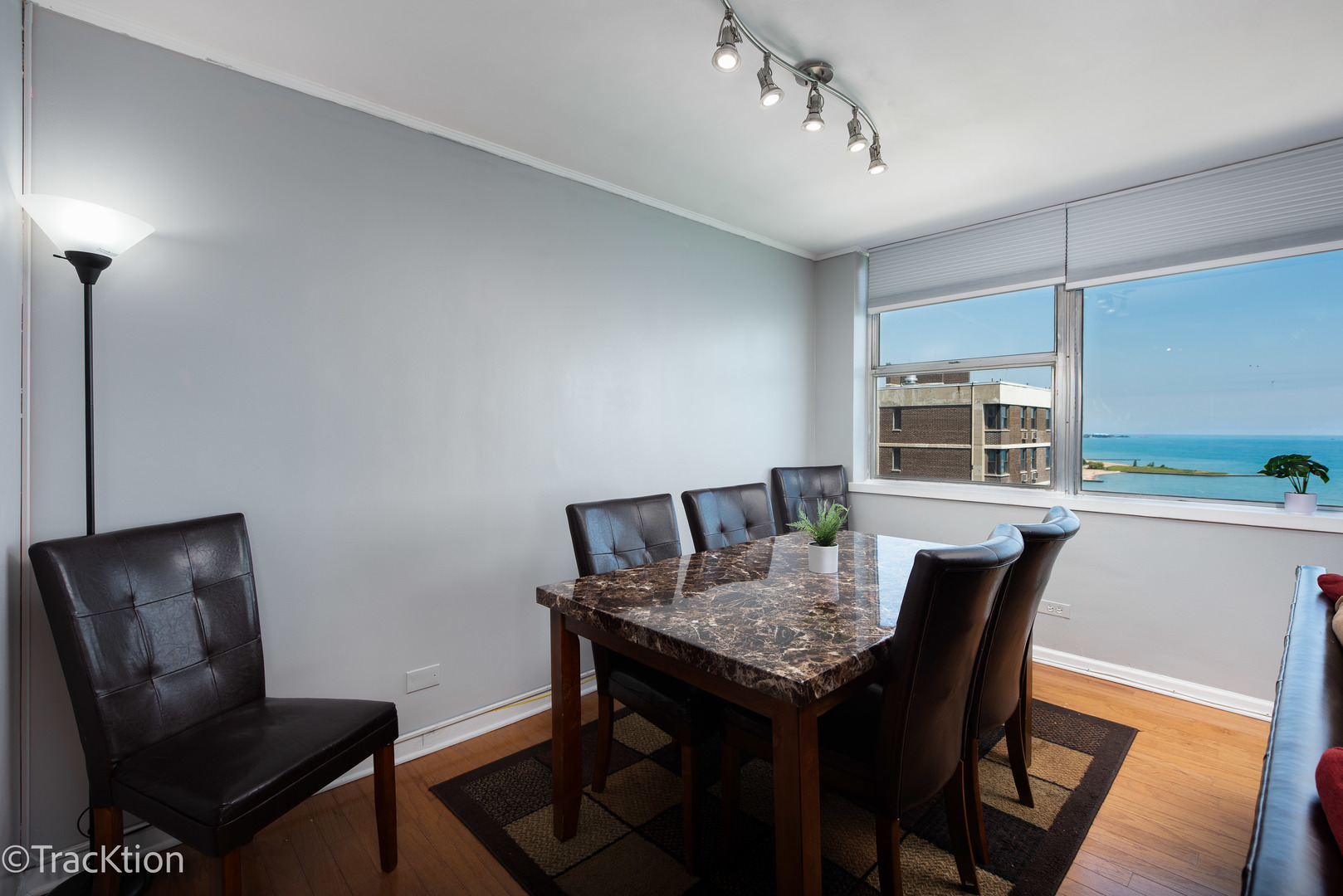 6301 N SHERIDAN Road Unit: 22L