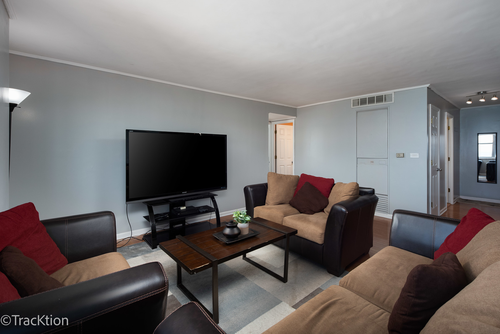 6301 N SHERIDAN Road Unit: 22L
