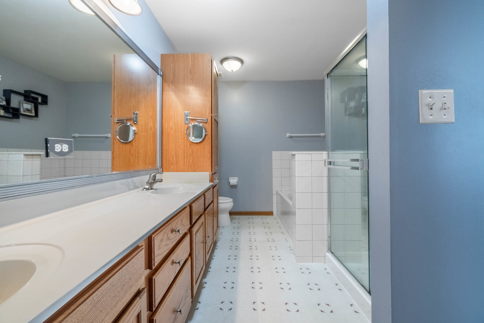 2330 Foxmoor Lane