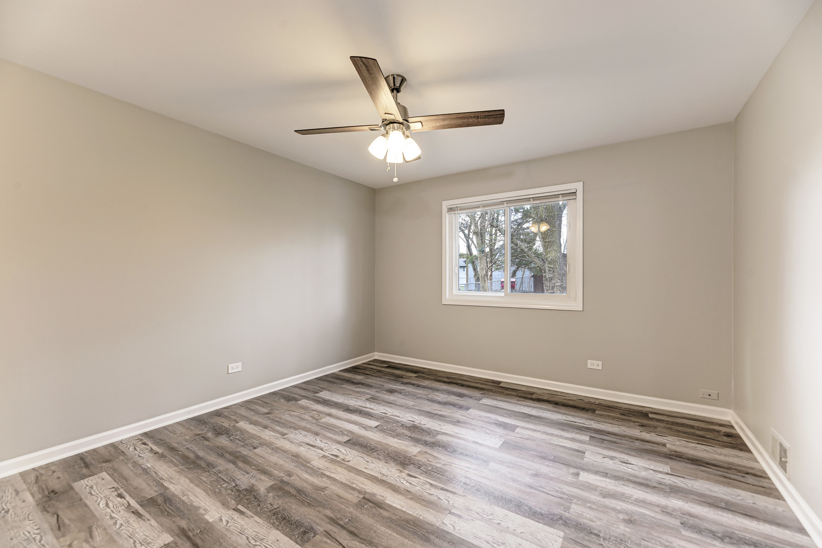 843 Summit Lane