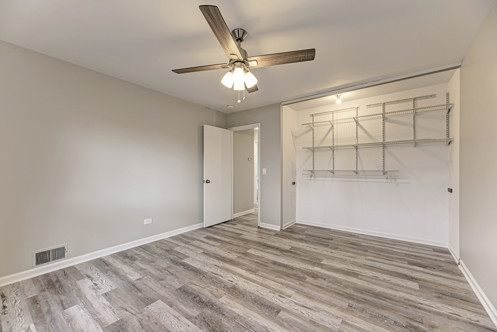 843 Summit Lane