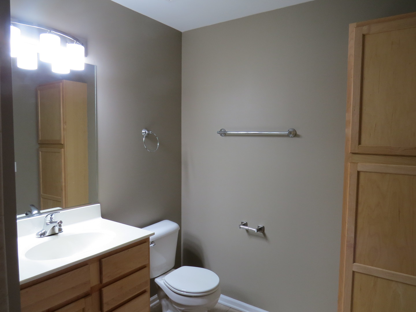 410 W Mahogany Court Unit: 703