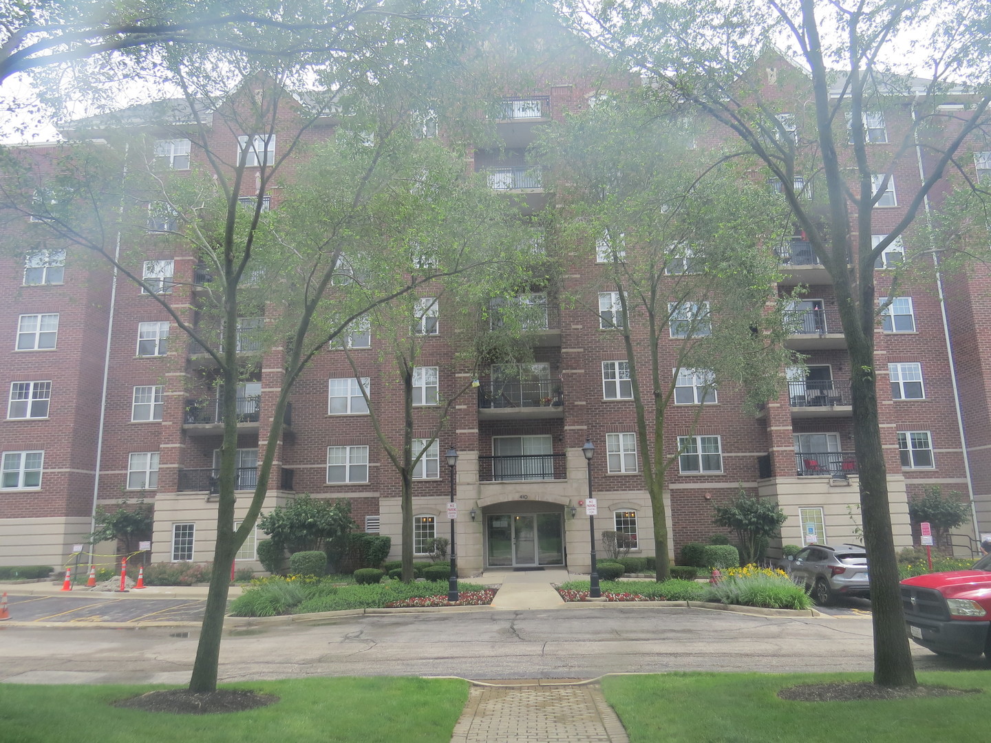 410 W Mahogany Court Unit: 703
