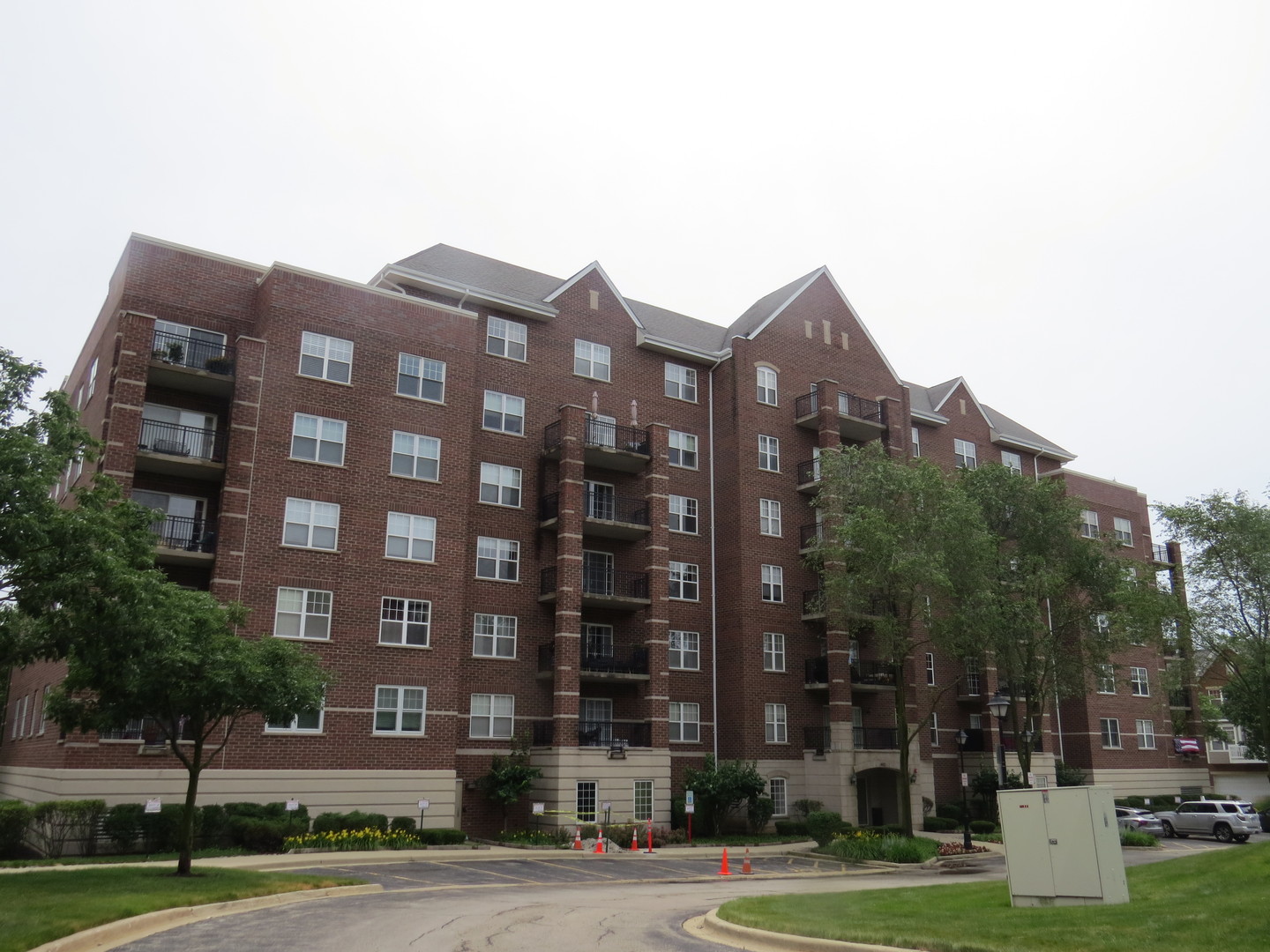 410 W Mahogany Court Unit: 703