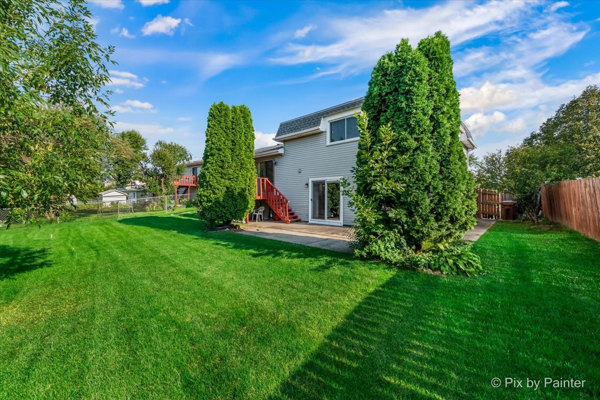 134 W Schubert Avenue