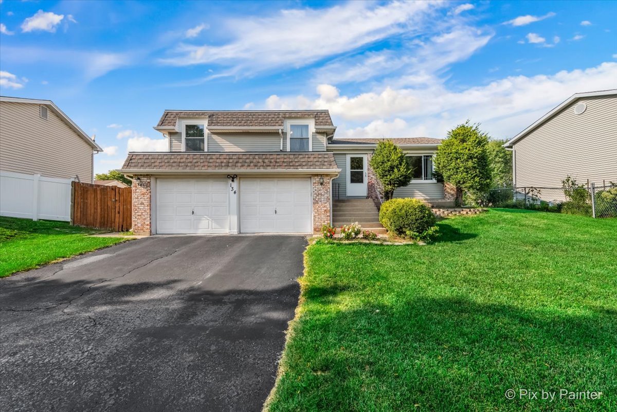 134 W Schubert Avenue