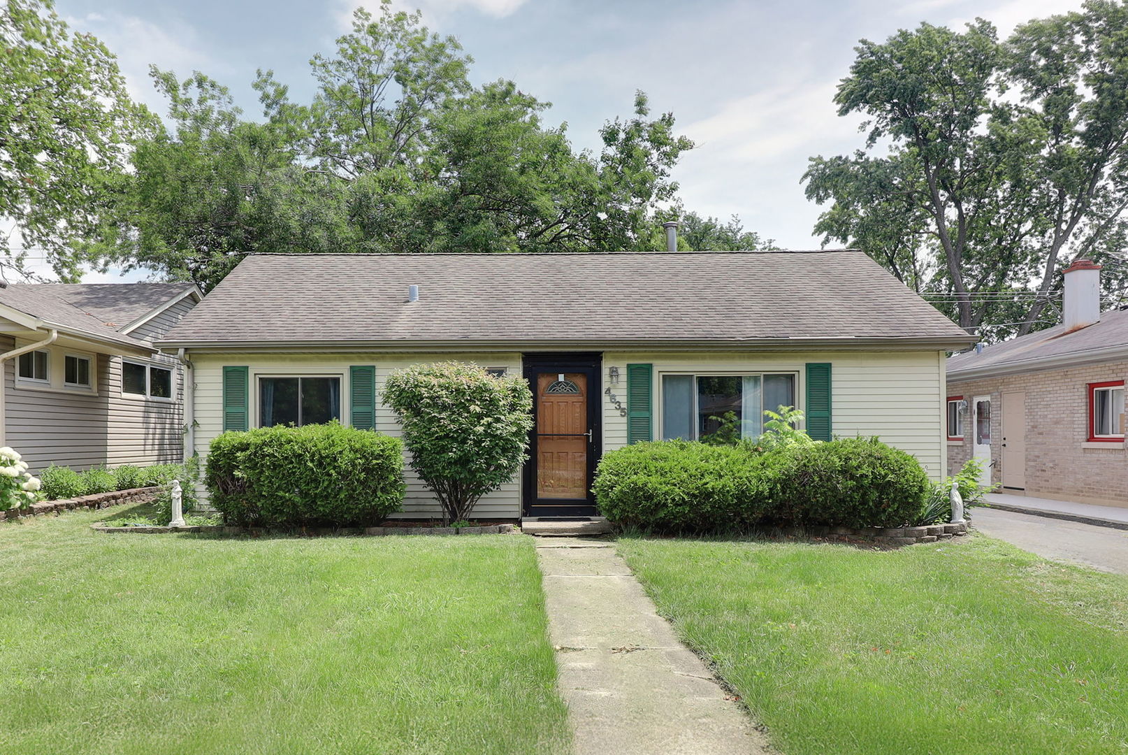4635 FAIRVIEW Avenue