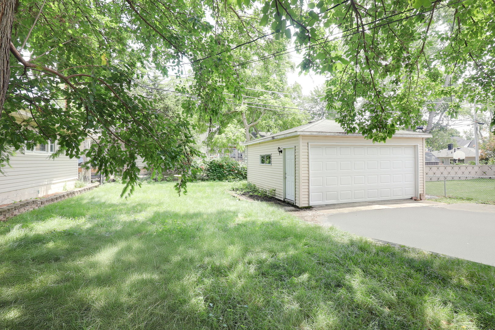 4635 FAIRVIEW Avenue