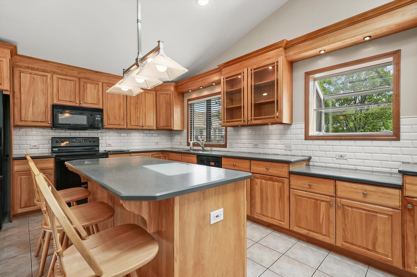 3133 Venard Road
