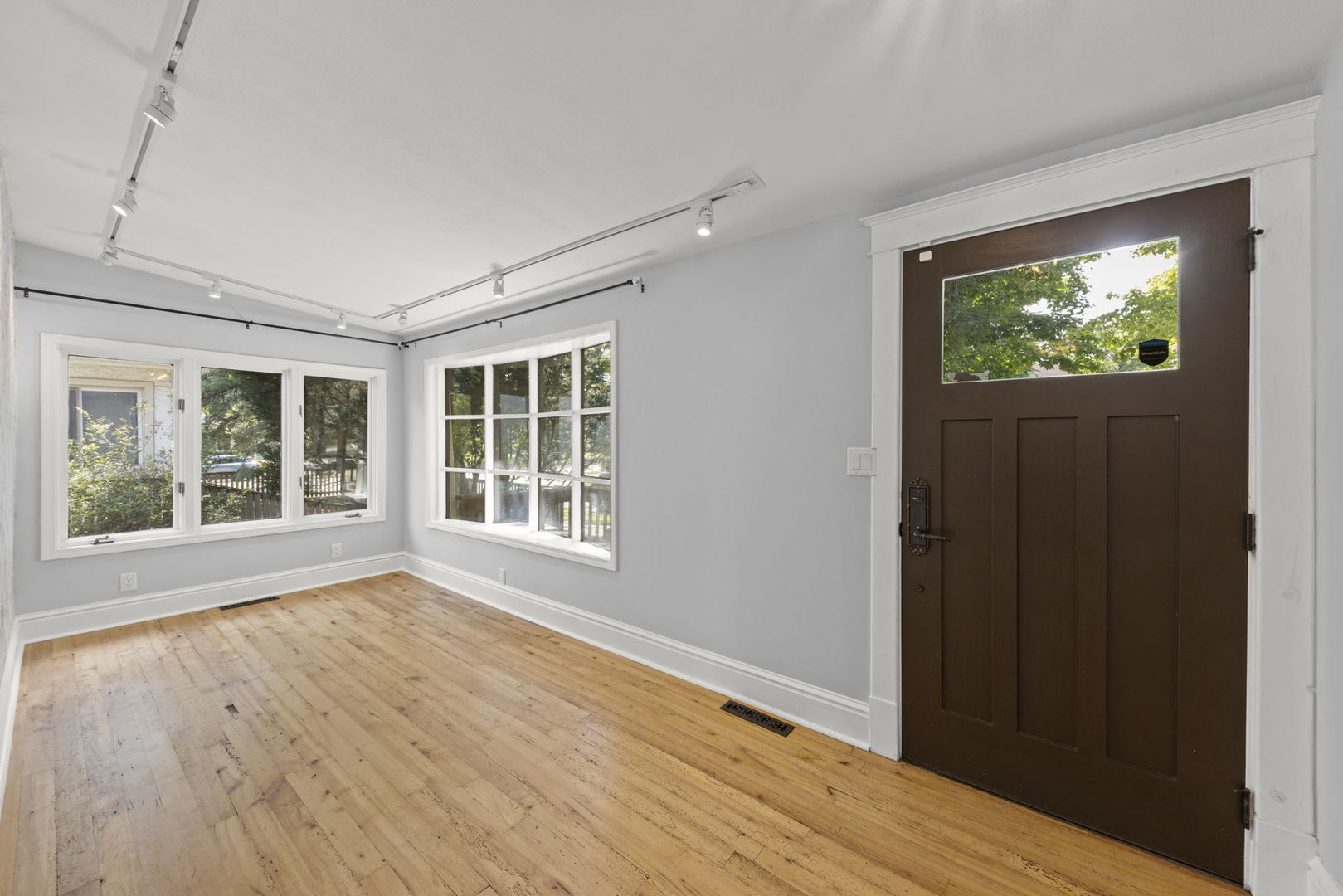 402 Cowles Avenue