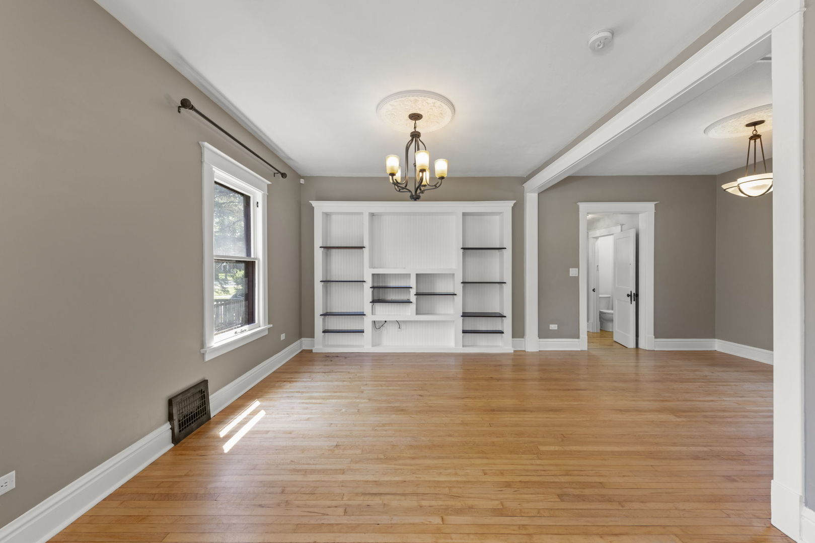 402 Cowles Avenue