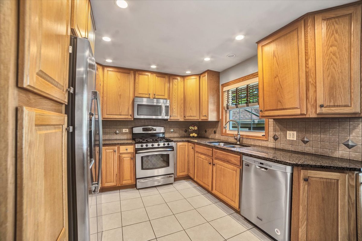 5601 Aubrey Terrace