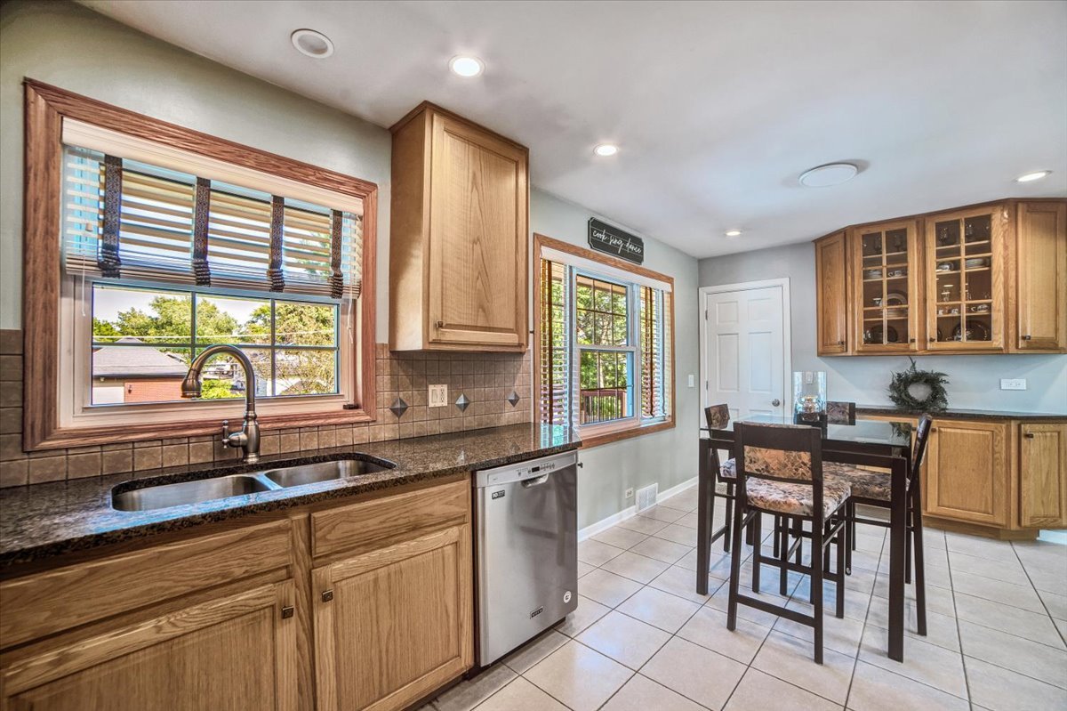 5601 Aubrey Terrace