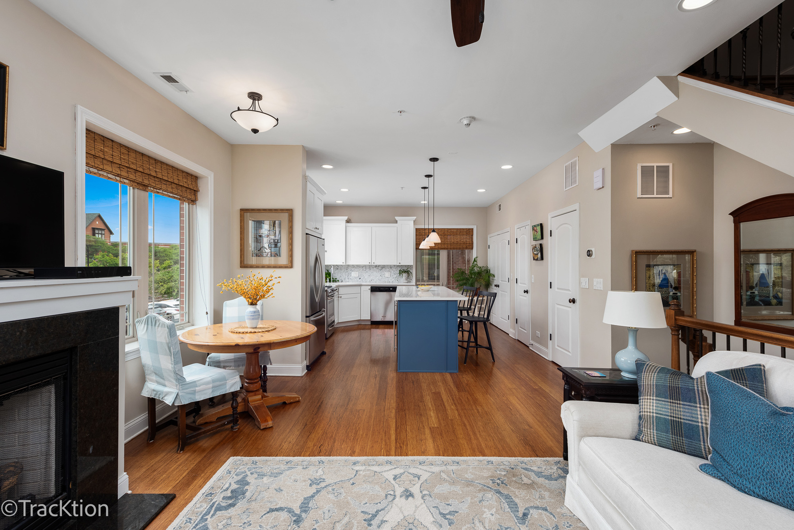 922 WARREN Avenue Unit: 101