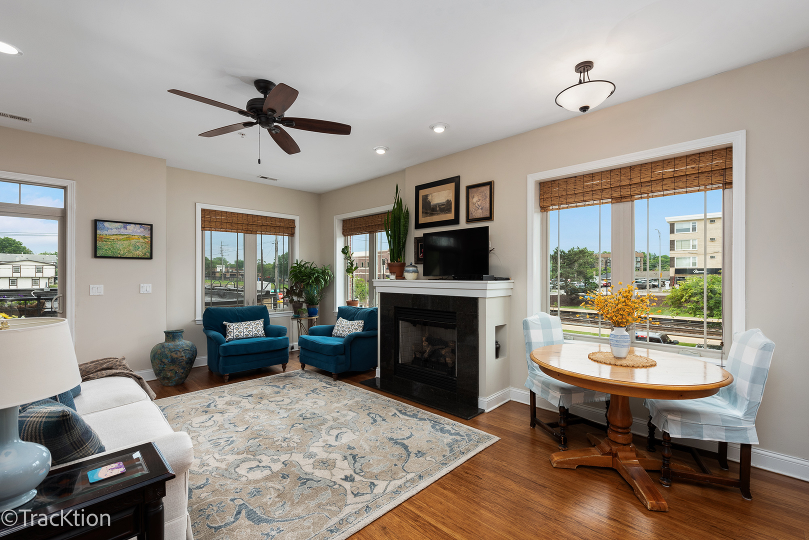 922 WARREN Avenue Unit: 101