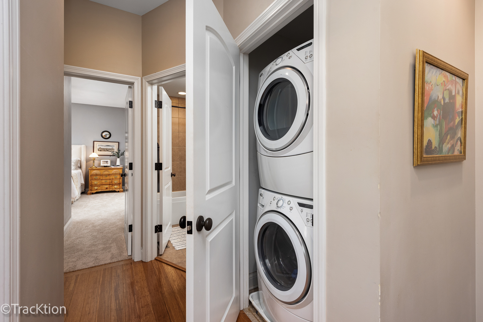 922 WARREN Avenue Unit: 101