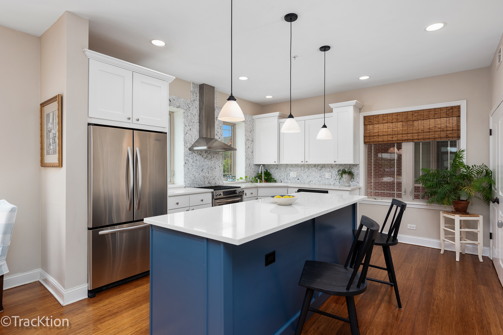 922 WARREN Avenue Unit: 101
