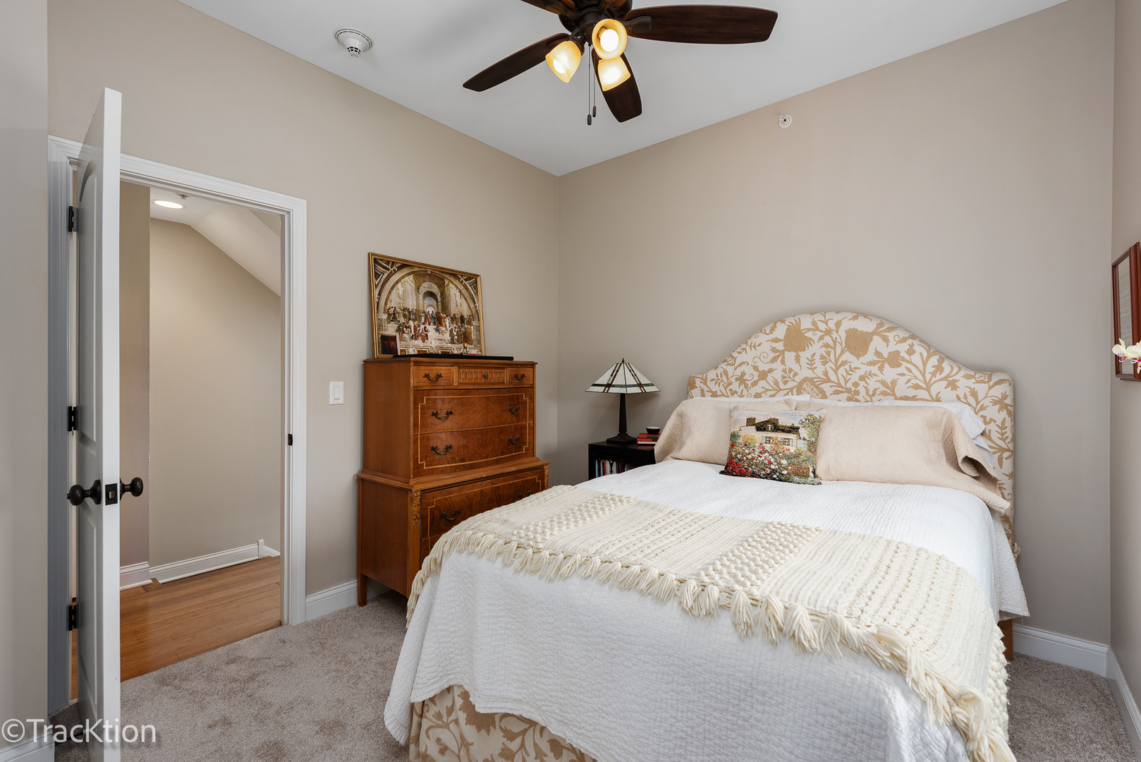 922 WARREN Avenue Unit: 101