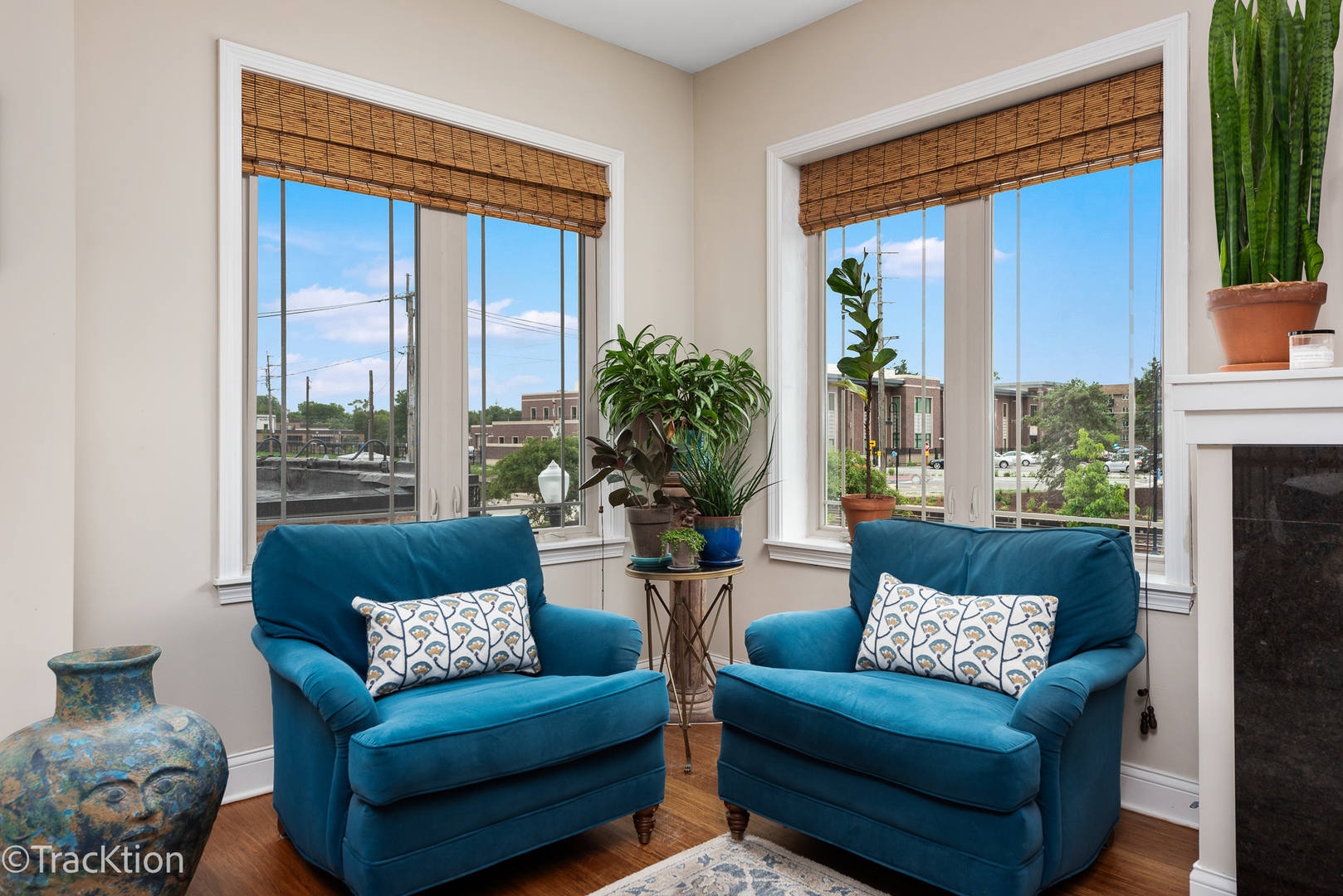 922 WARREN Avenue Unit: 101