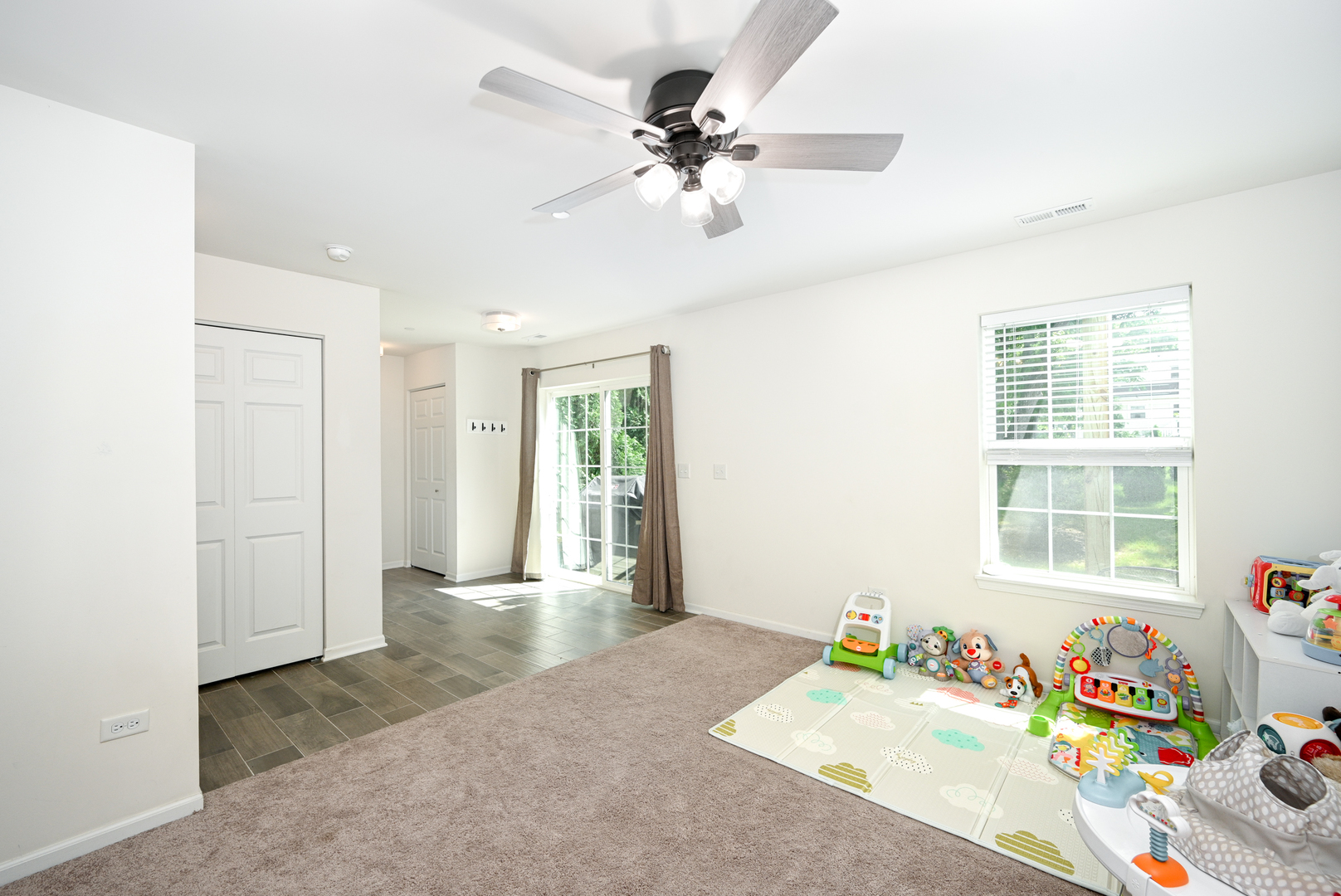 2488 Huntleigh Lane