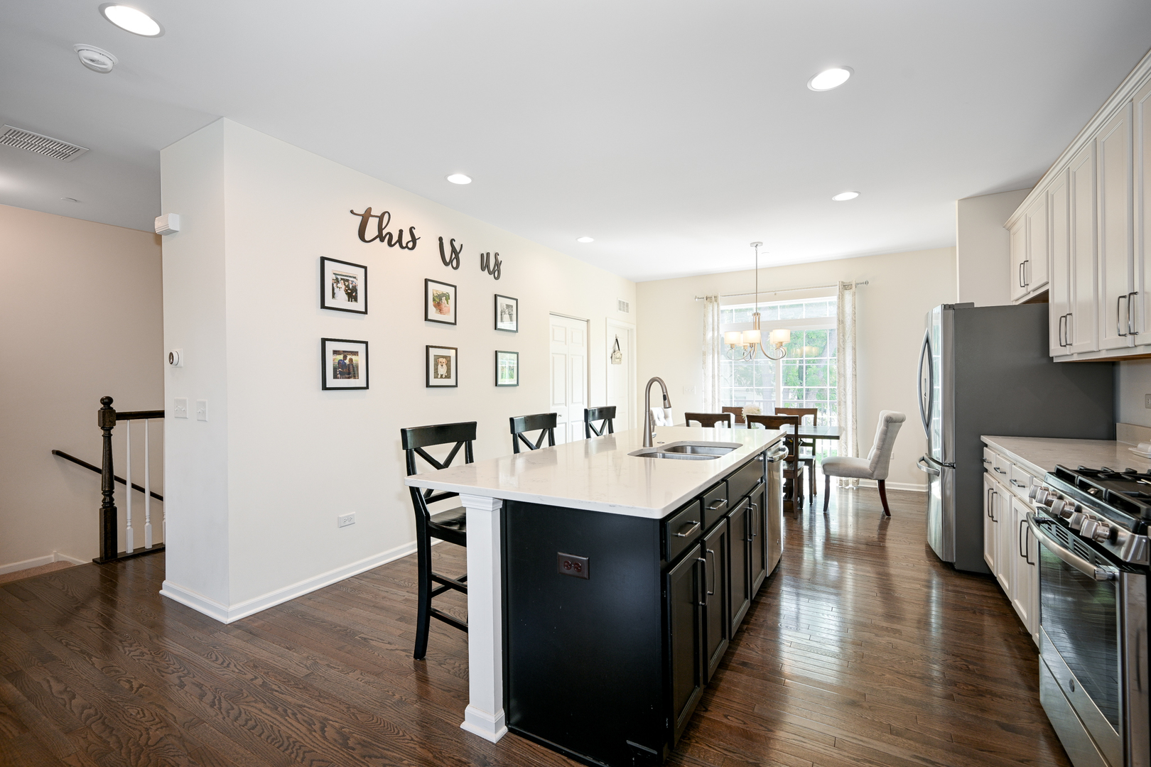 2488 Huntleigh Lane