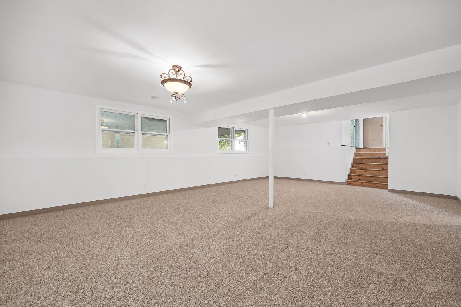 2720 Stonewall Avenue