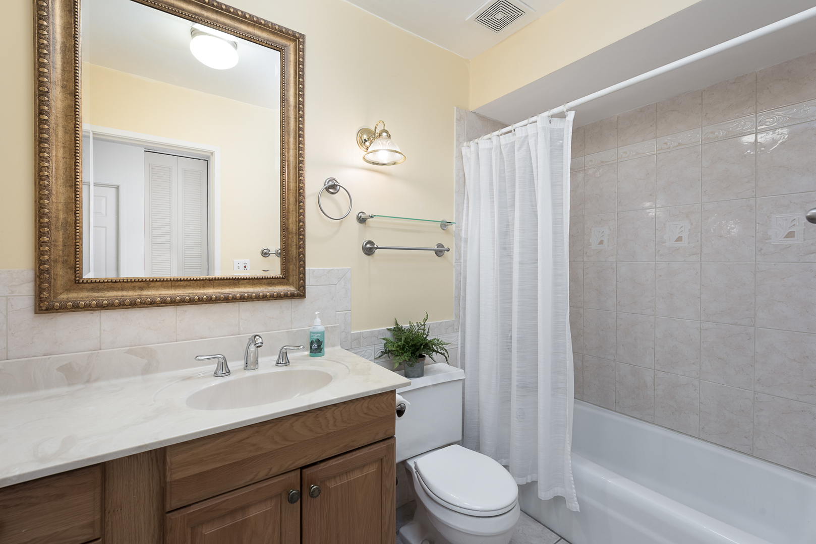 720 Maple Avenue Unit: A