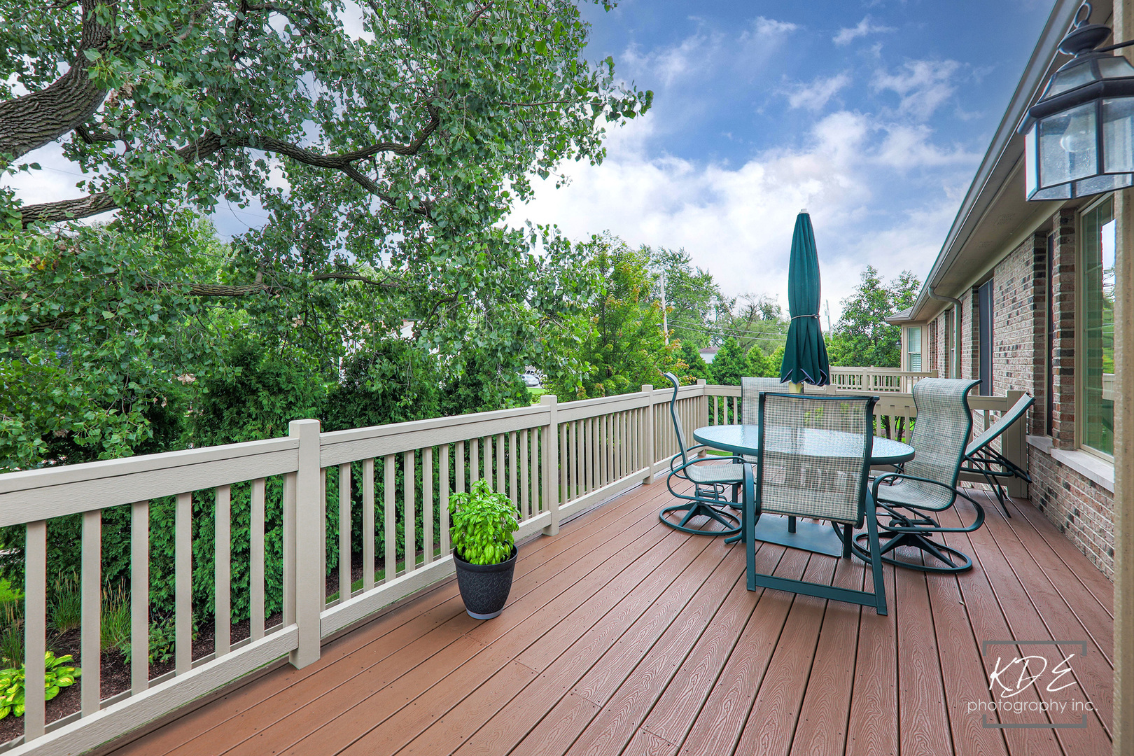 654 Woodglen Court
