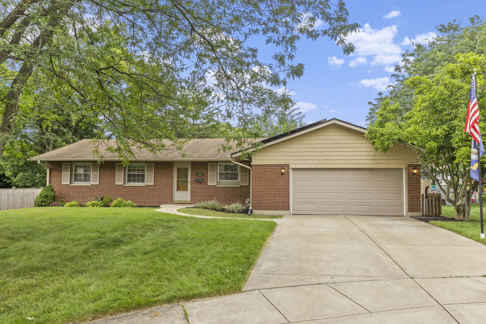 6904 Young Court