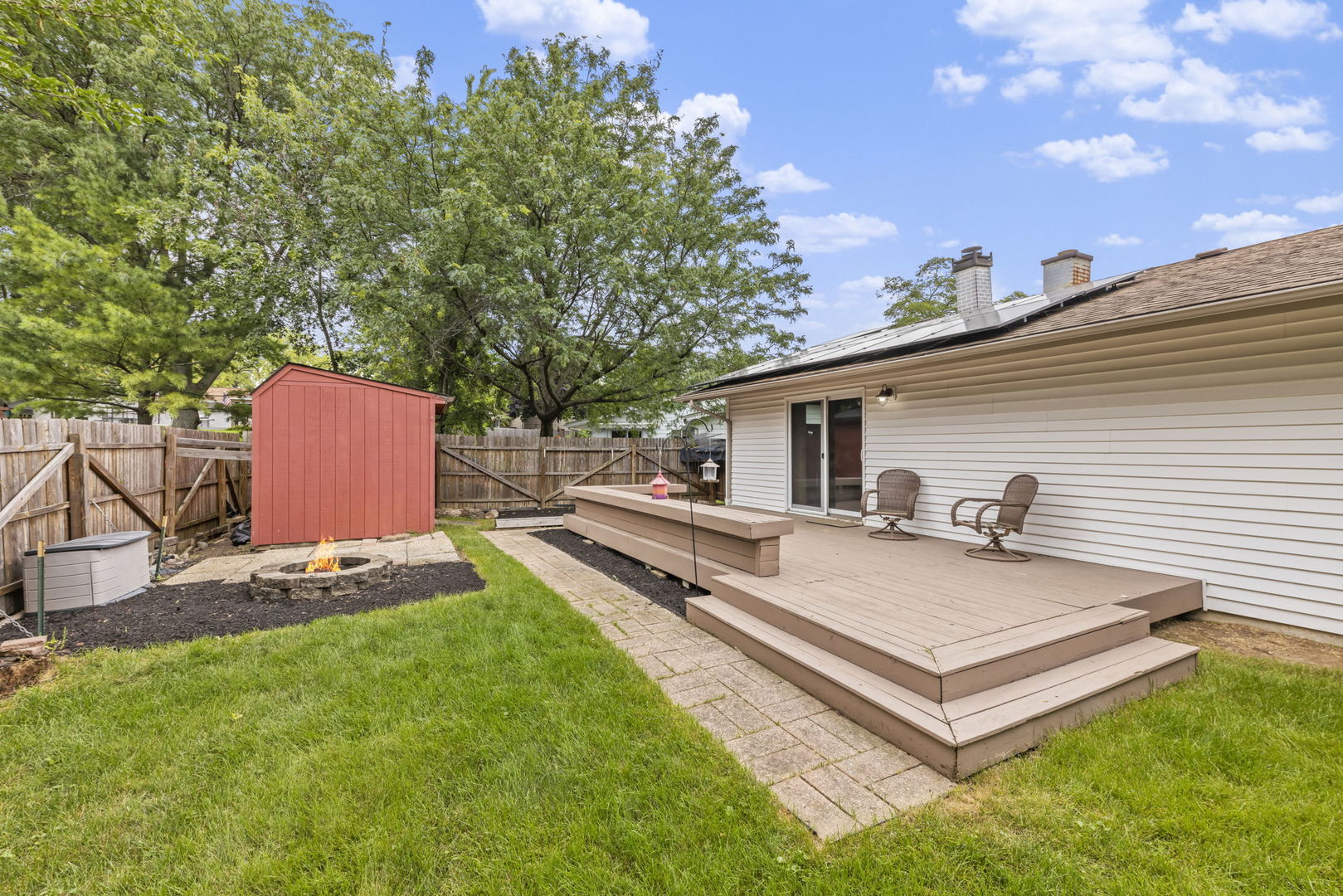 6904 Young Court