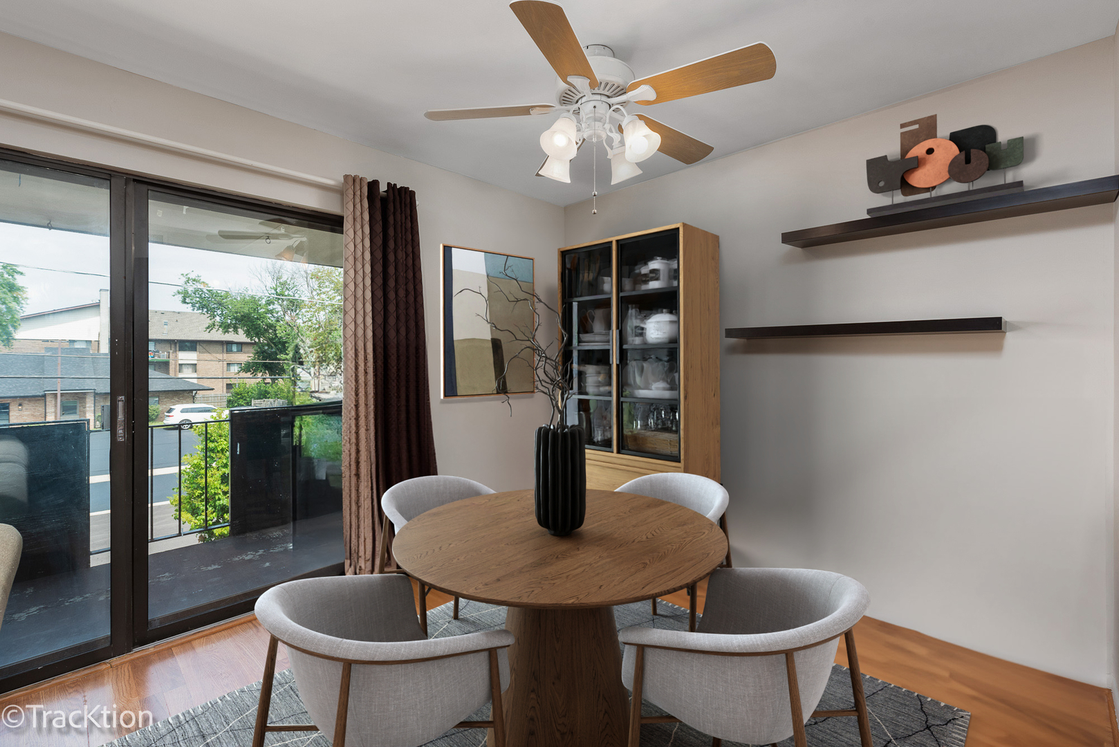 9105 S Roberts Road Unit: 1D