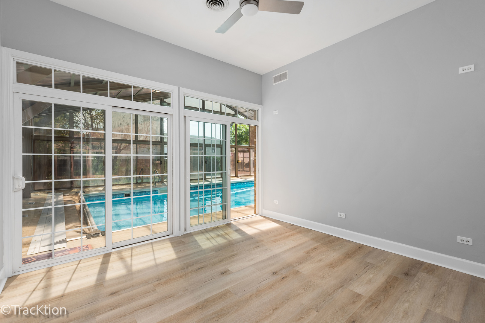 321 E Margaret Street