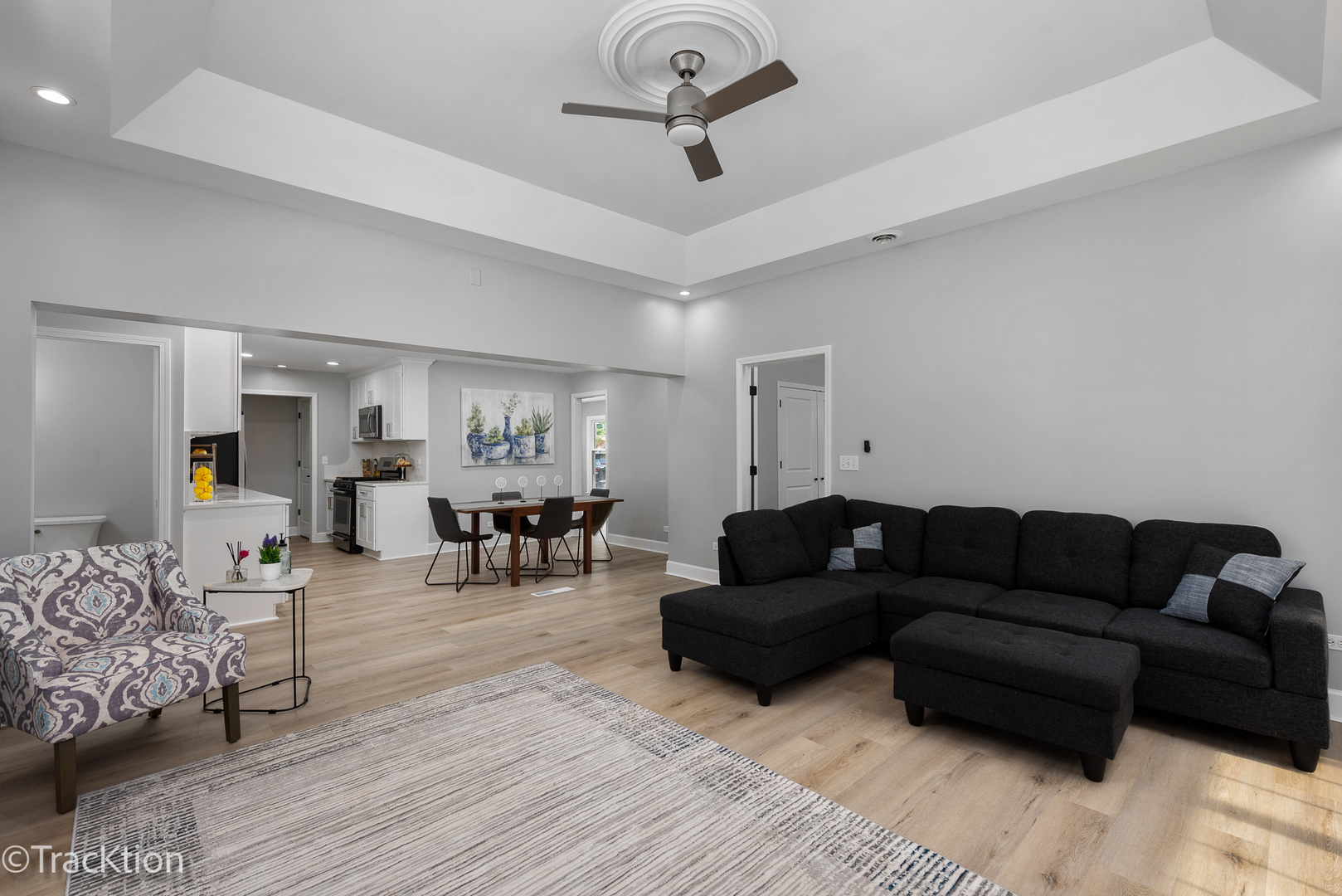 321 E Margaret Street