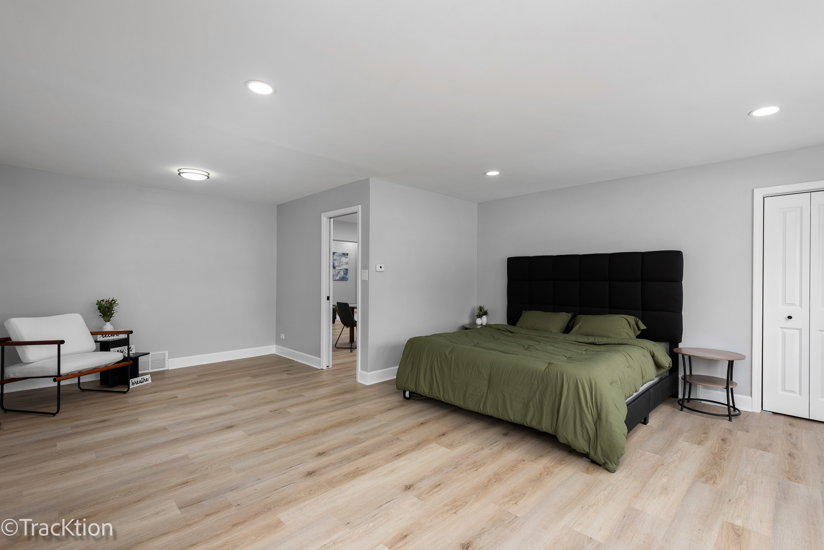 321 E Margaret Street