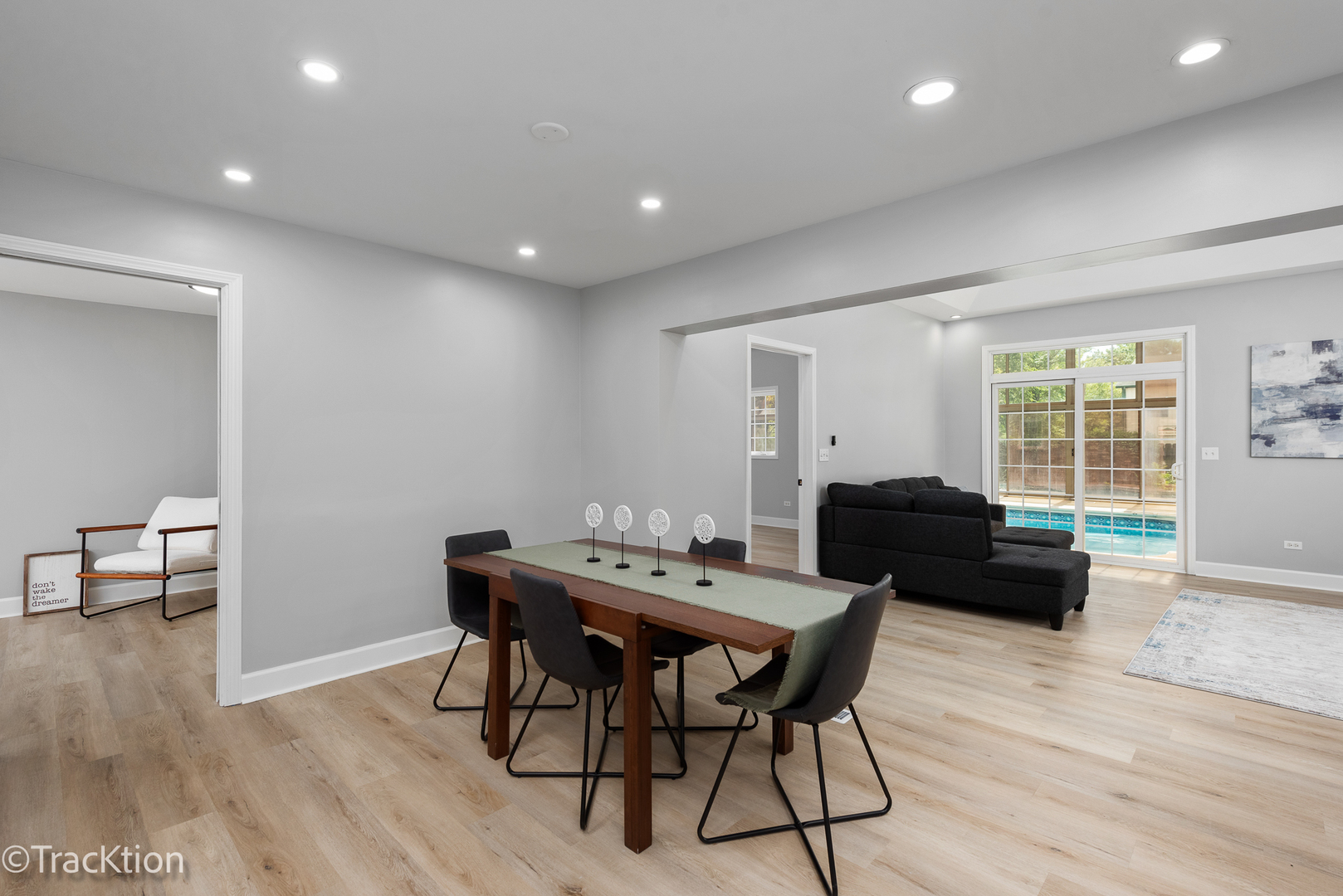 321 E Margaret Street